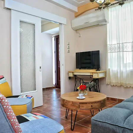 Achi's House * Lefkada City