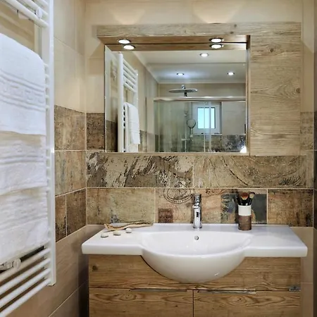 Holiday home Achi's House